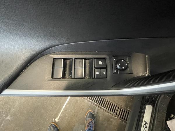 toyota RAV4 2019 - 8