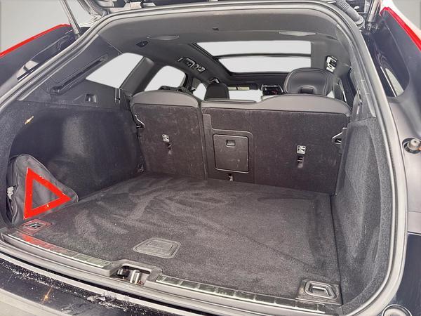 volvo XC60 2021 - 11