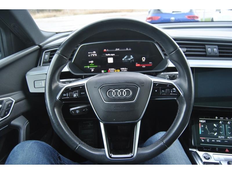 2022 Audi E-Tron - Image 14