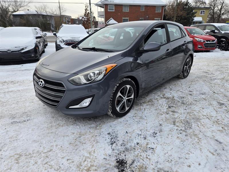 2017 Hyundai Elantra - Image 3