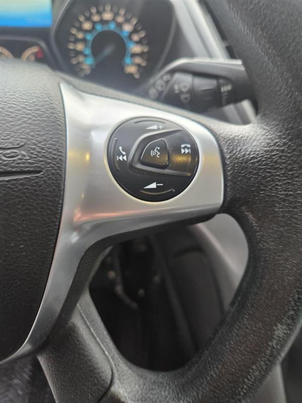 2016 Ford Escape - Image 19