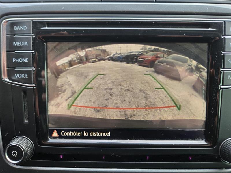 2017 Volkswagen Tiguan - Image 23