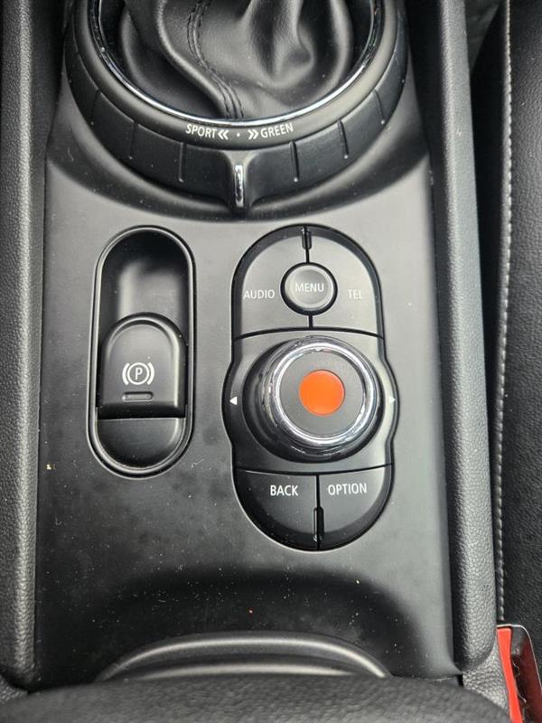 2017 Mini Clubman - Image 23