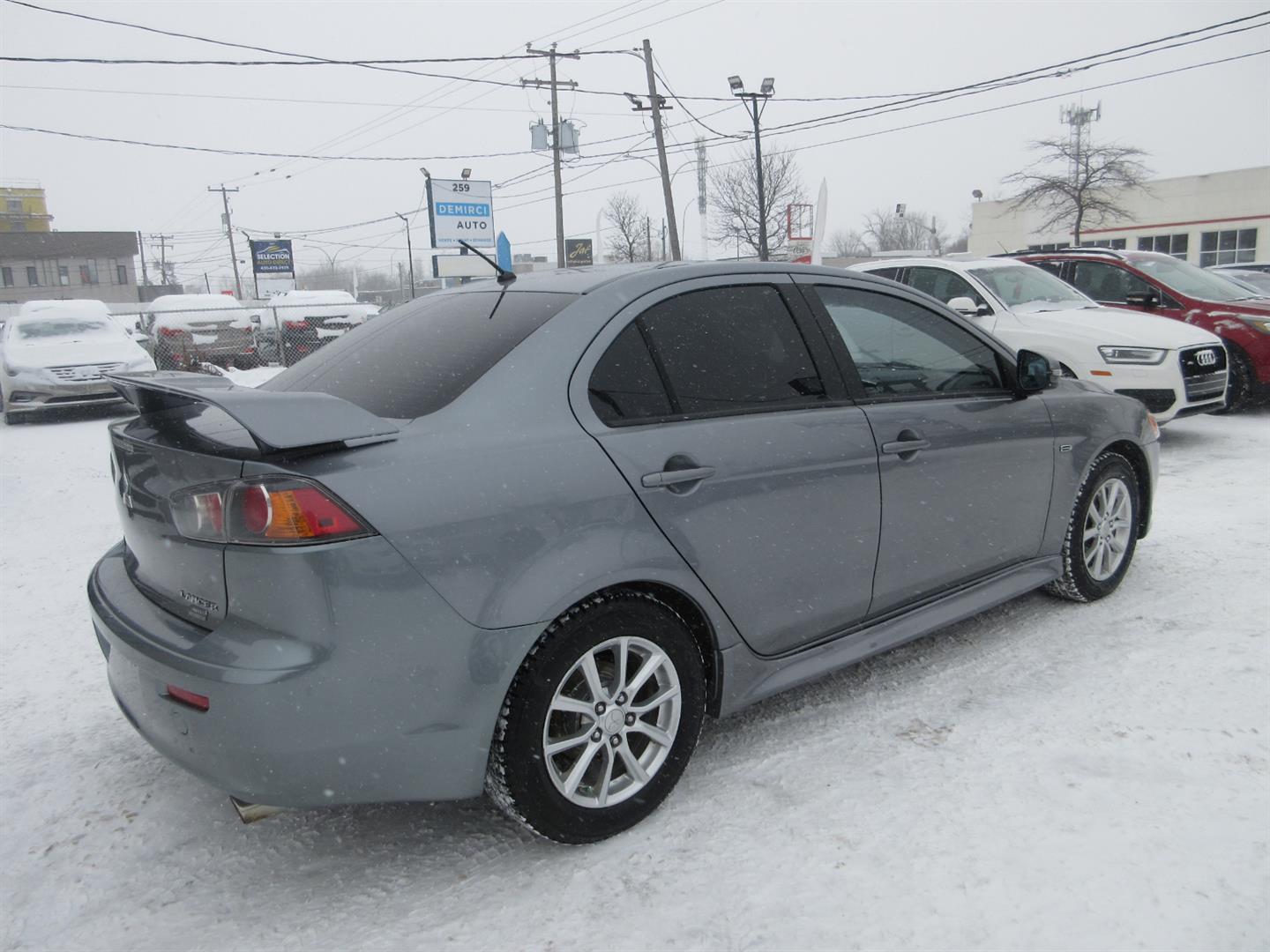 mitsubishi Lancer 2015 - 10