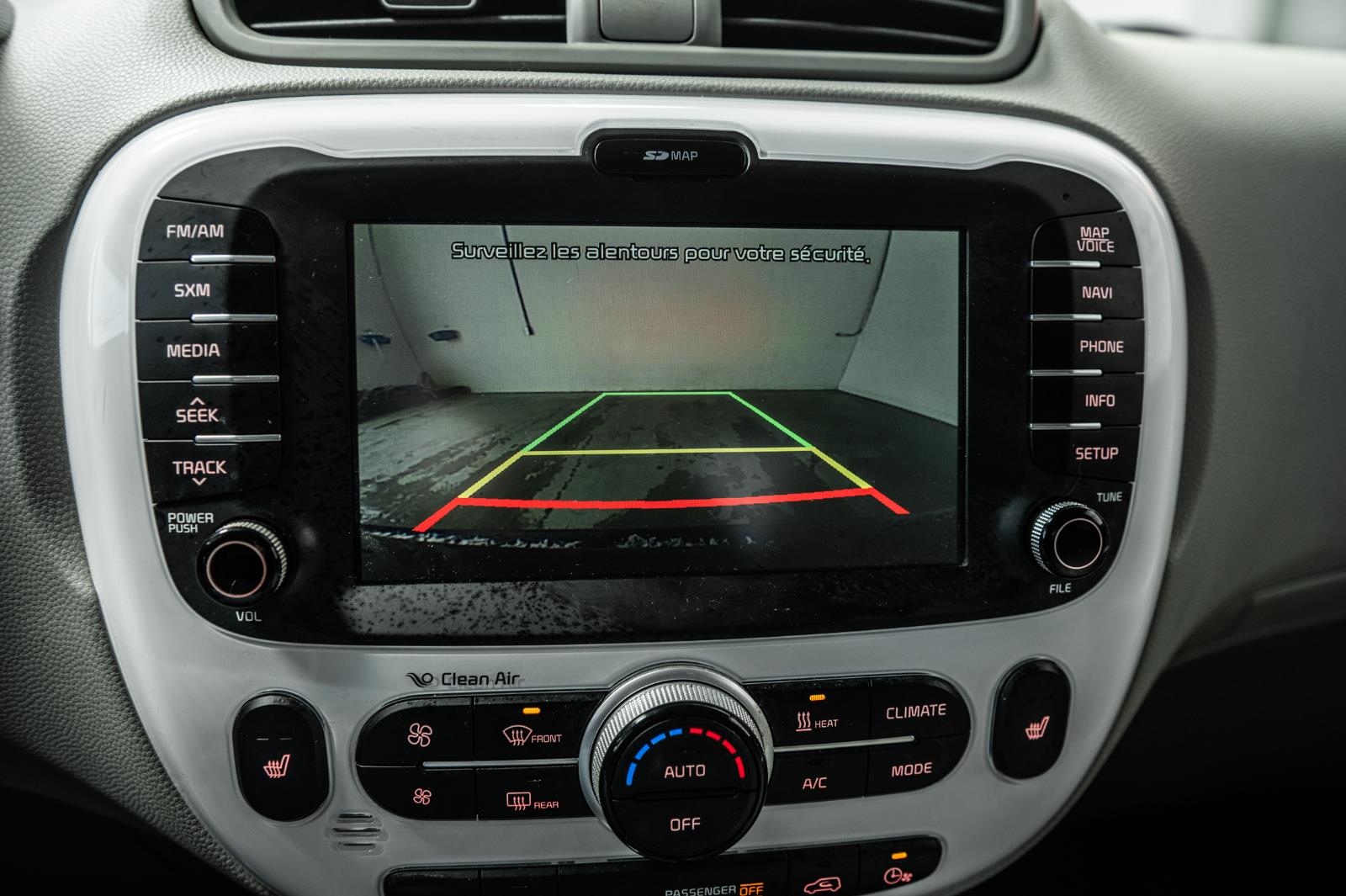 kia Soul EV 2016 - 29