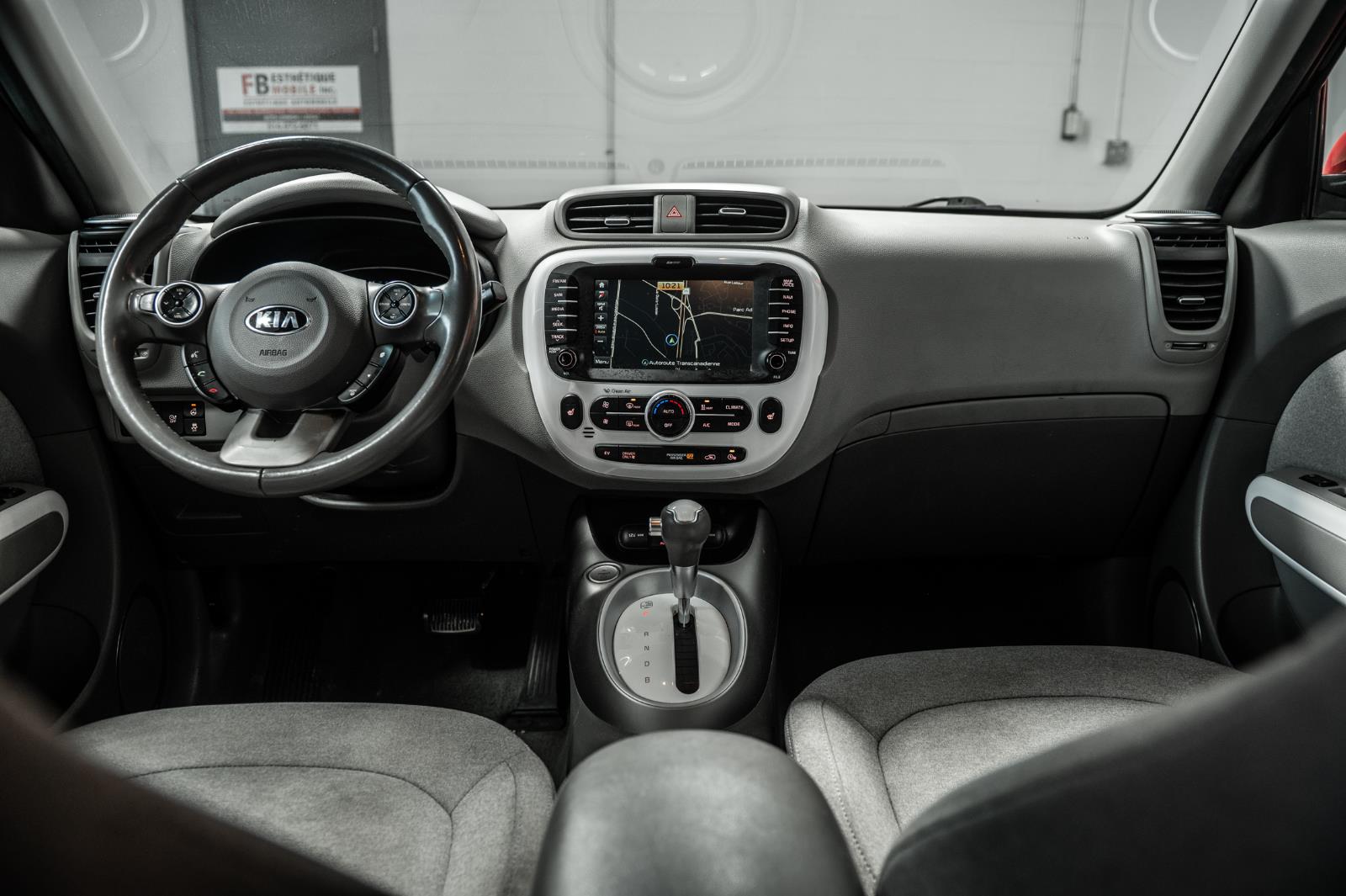 kia Soul EV 2016 - 35