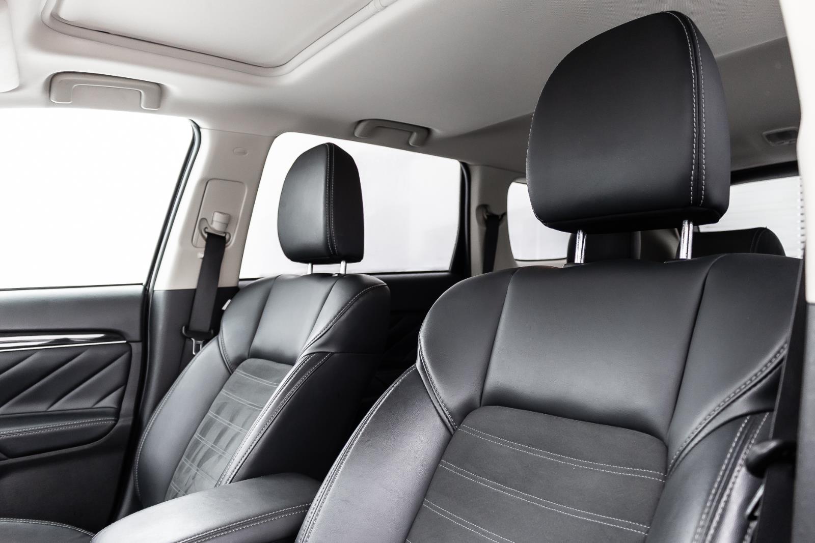 mitsubishi Outlander rechargeable 2020 - 8