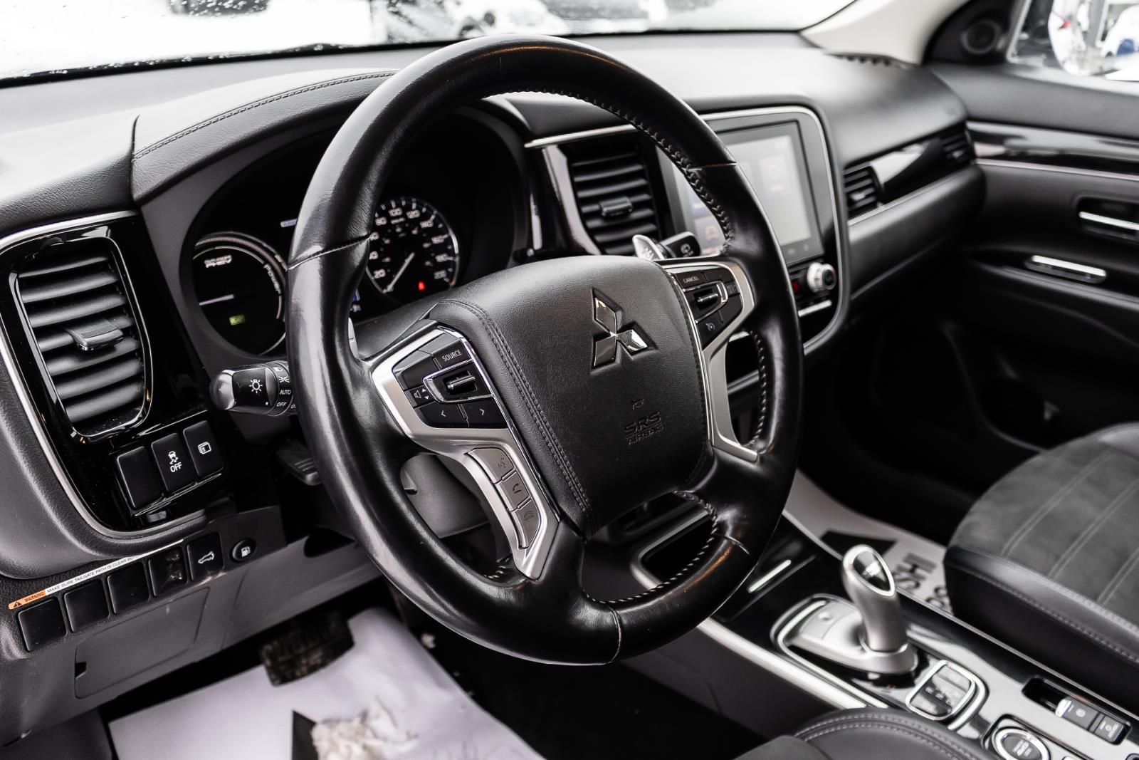 mitsubishi Outlander rechargeable 2020 - 9