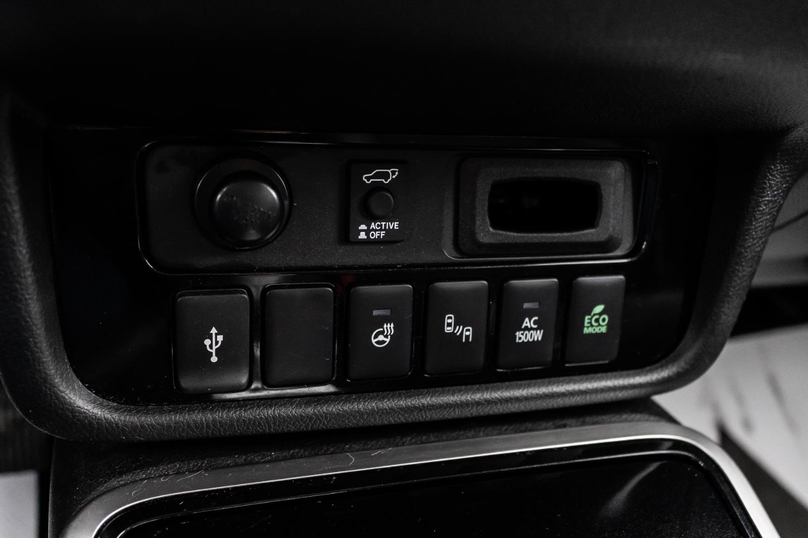 mitsubishi Outlander rechargeable 2020 - 13