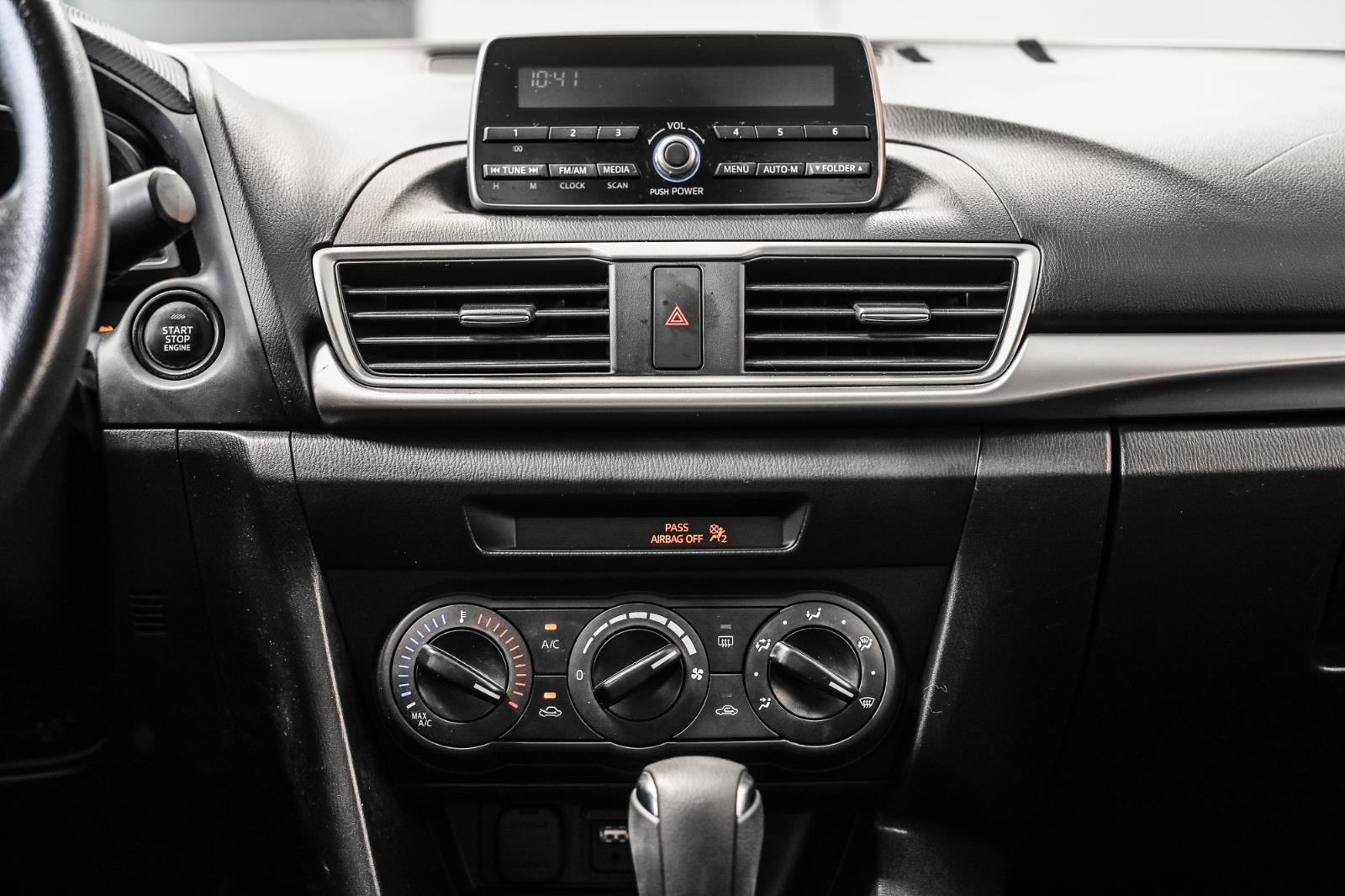 mazda Mazda3 2017 - 26