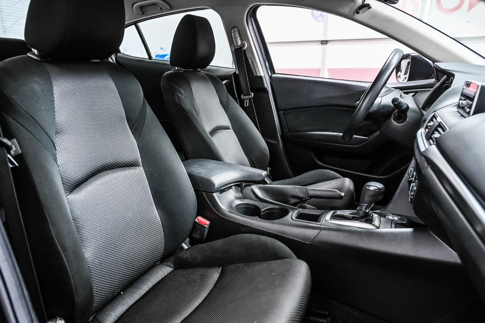 mazda Mazda3 2017 - 28