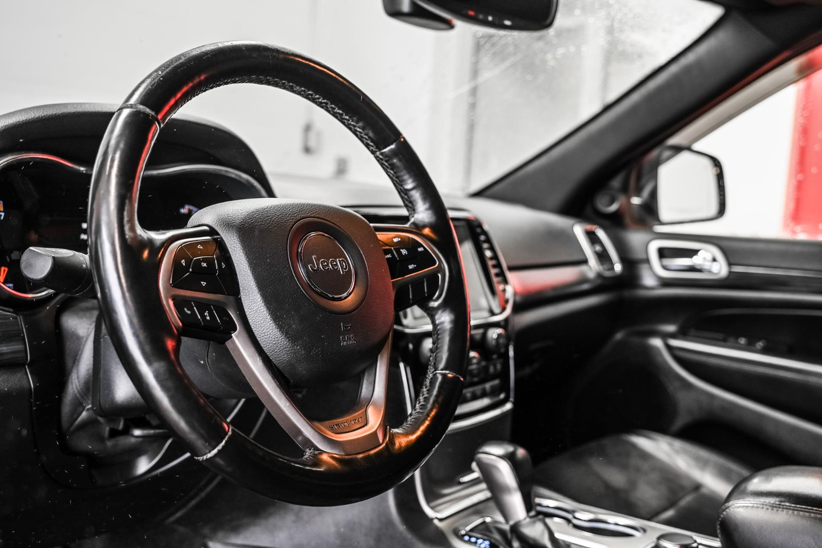 jeep Grand Cherokee 2021 - 16