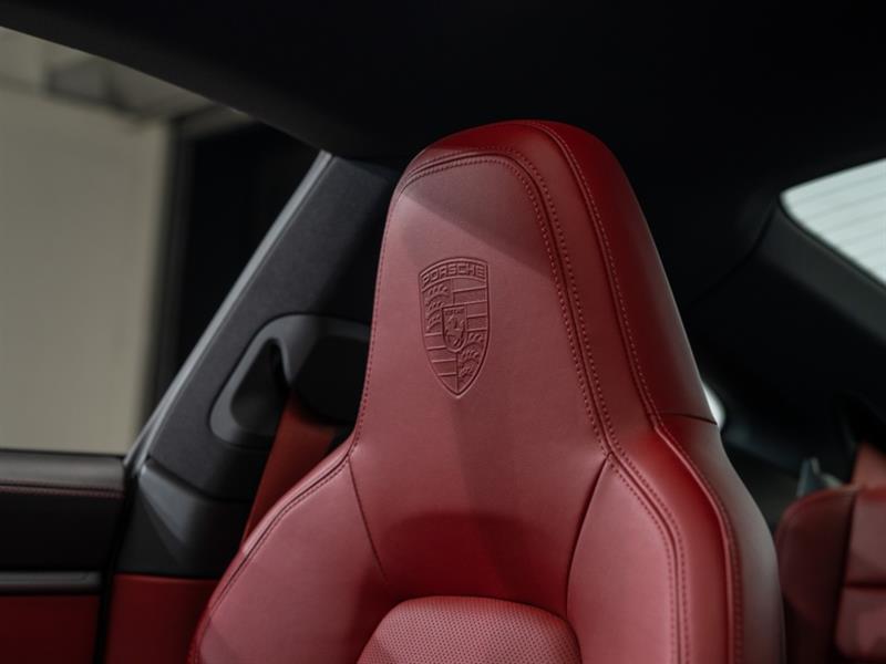 porsche 911 2023 - 18