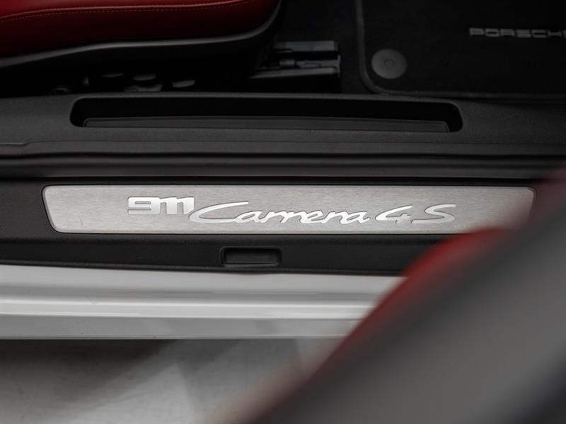 porsche 911 2023 - 26