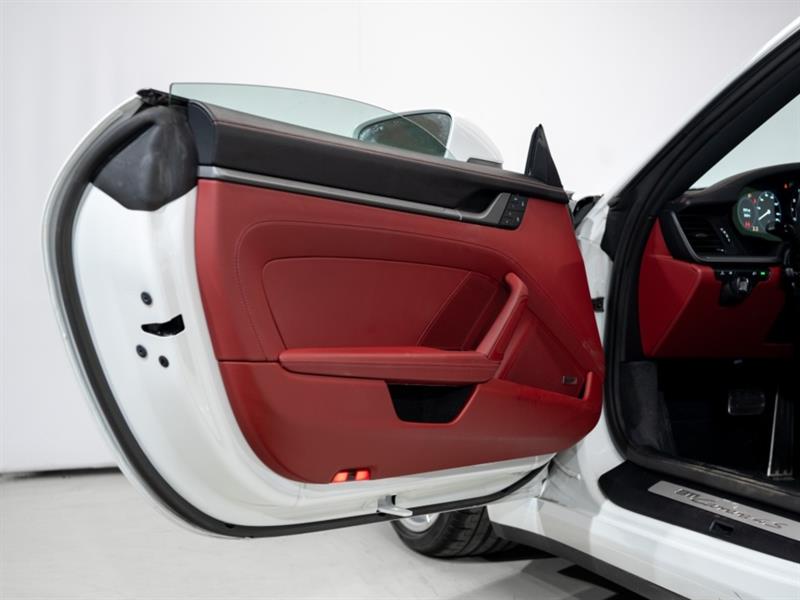 porsche 911 2023 - 32