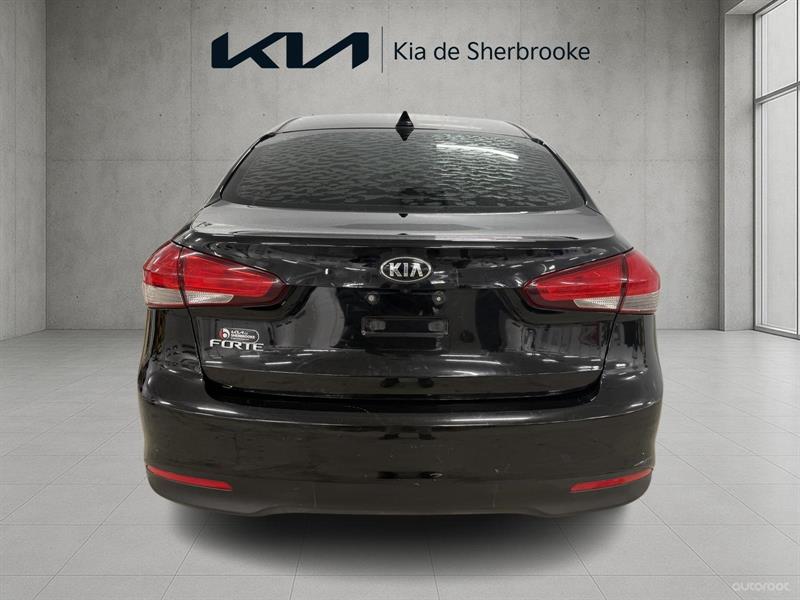 kia Forte 2018 - 5