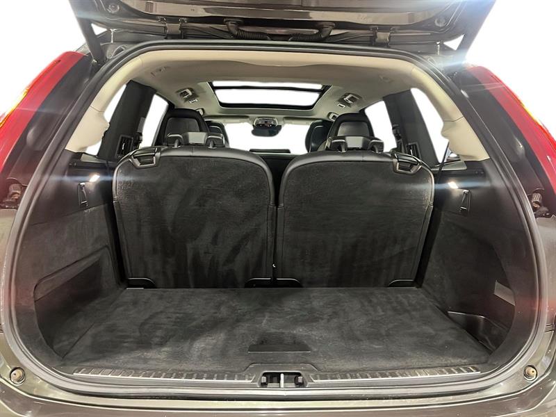 volvo XC90 2018 - 24