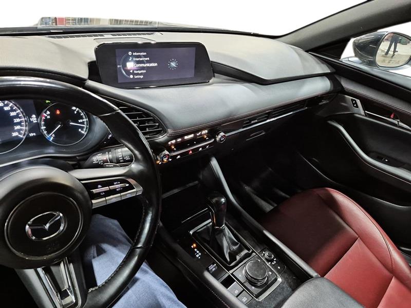 mazda Mazda3 2022 - 29