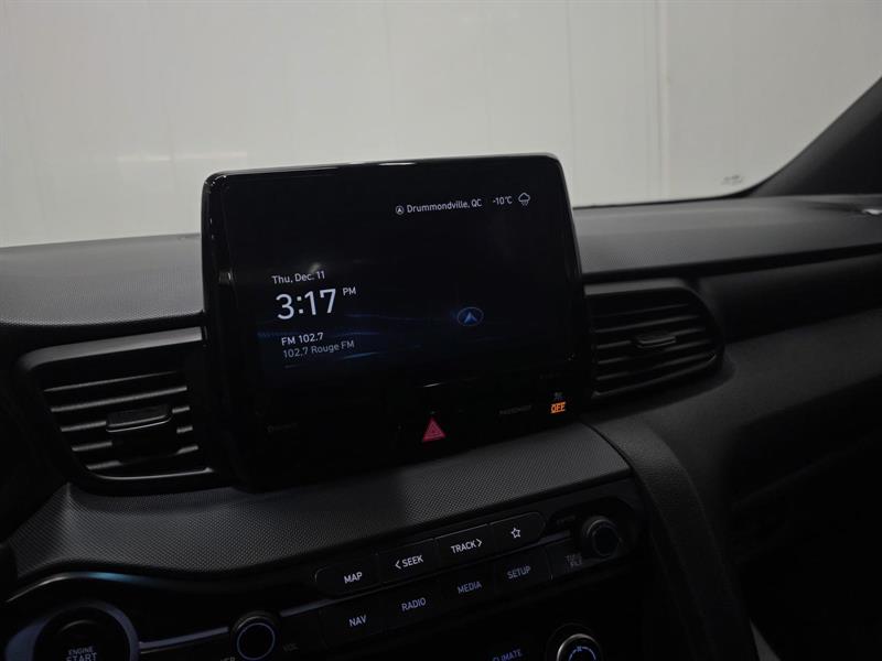 hyundai Veloster 2022 - 12