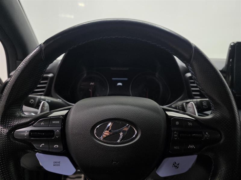 hyundai Veloster 2022 - 15