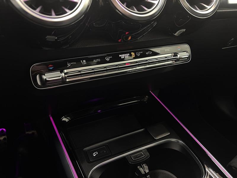 mercedes-benz GLB 2022 - 16