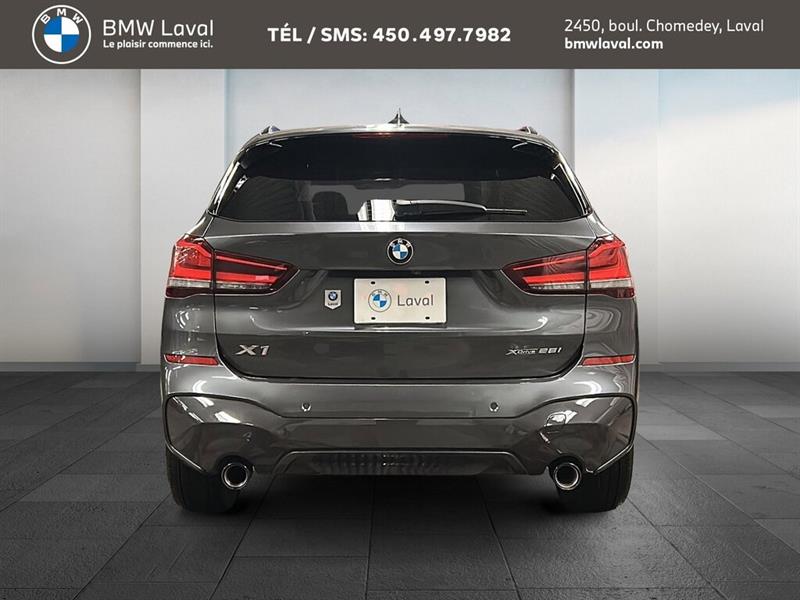 bmw X1 2021 - 8