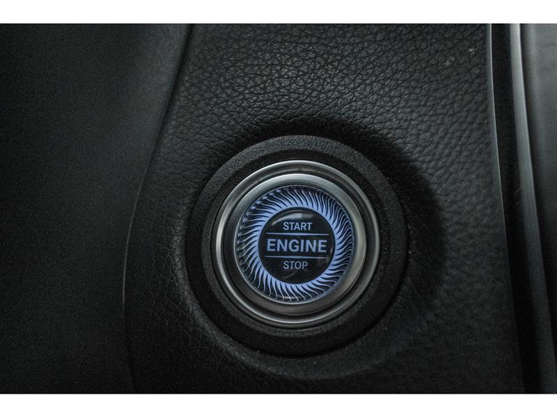 mercedes-benz GLC300 2022 - 18