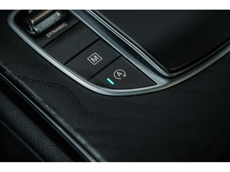 mercedes-benz GLC300 2022 - 25