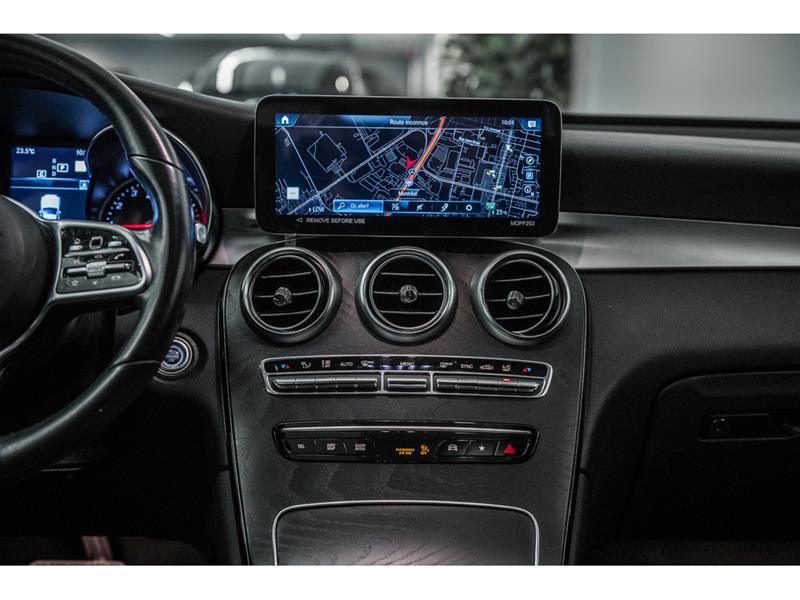 mercedes-benz GLC300 2022 - 30