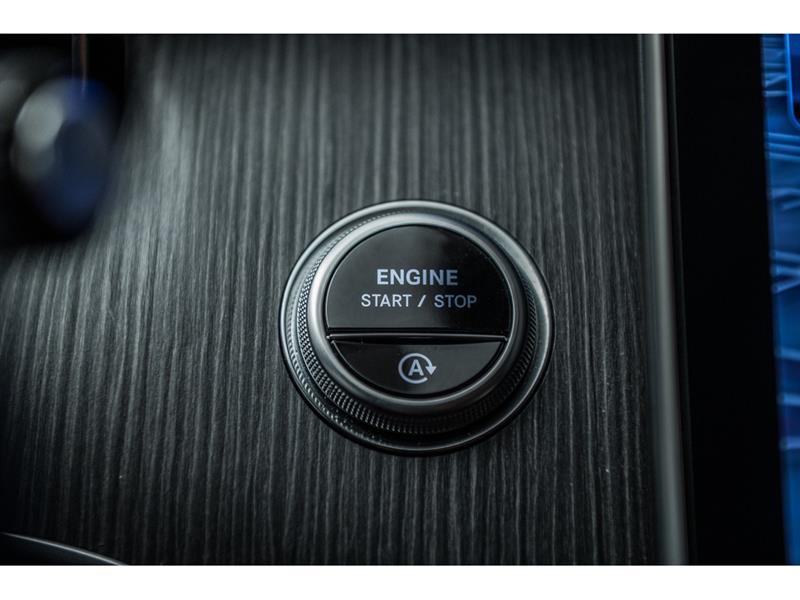 mercedes-benz C300 2022 - 18