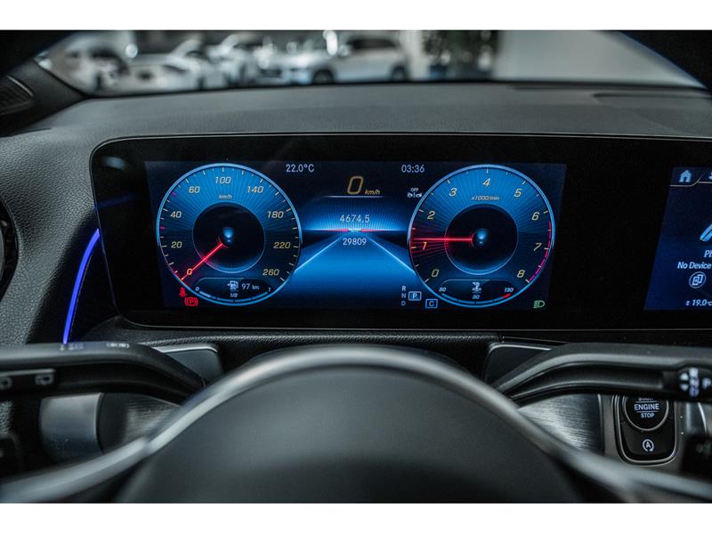 mercedes-benz GLB250 2023 - 16