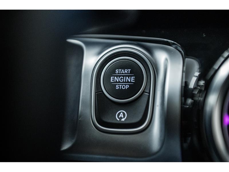 mercedes-benz GLB250 2023 - 18