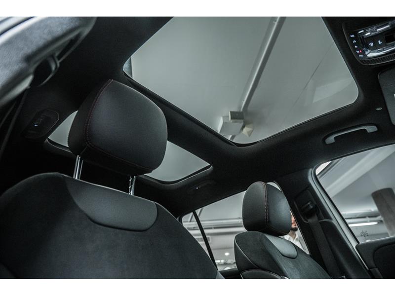 mercedes-benz GLB250 2023 - 31