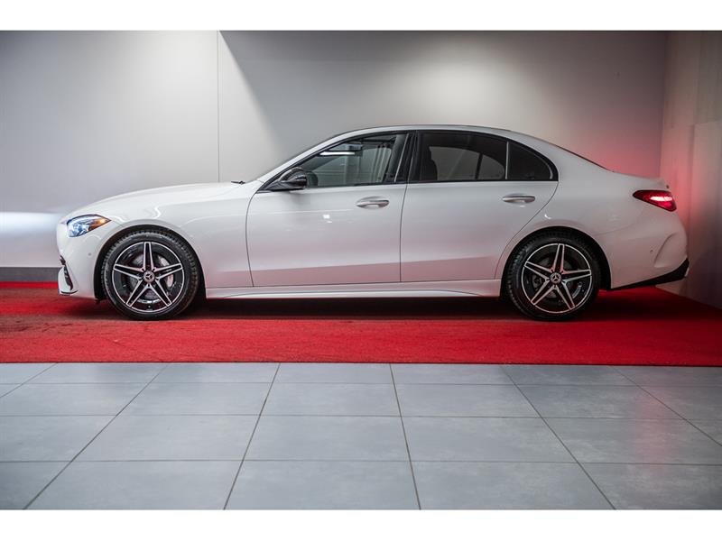 mercedes-benz C300 2024 - 5