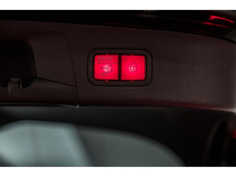 mercedes-benz GLA250 2023 - 11