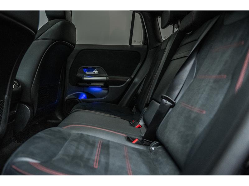 mercedes-benz GLA250 2023 - 24