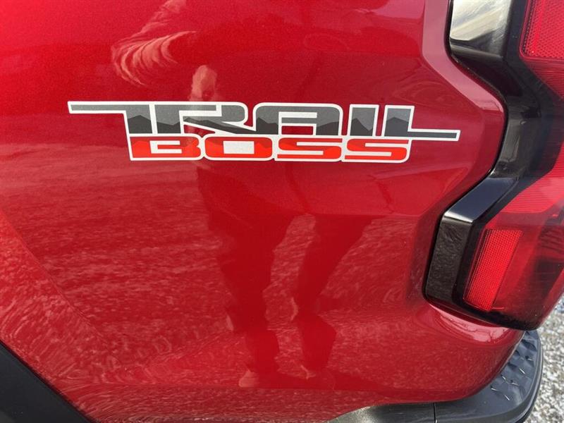 chevrolet Colorado 2023 - 12