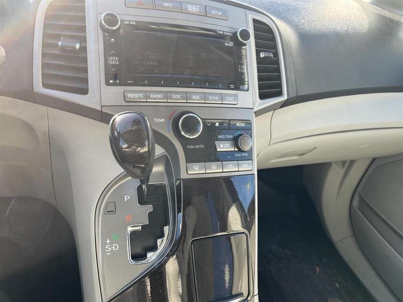 toyota Venza 2011 - 11