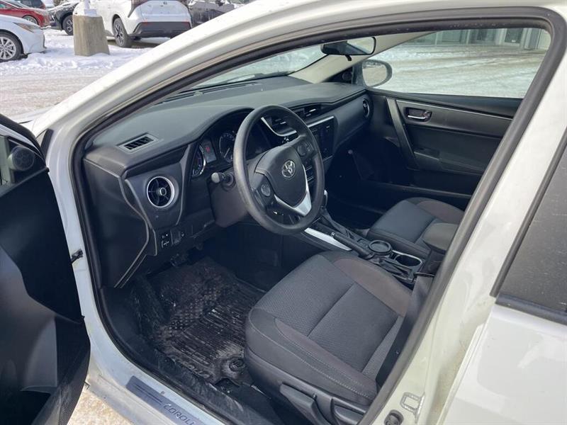 toyota Corolla 2017 - 10