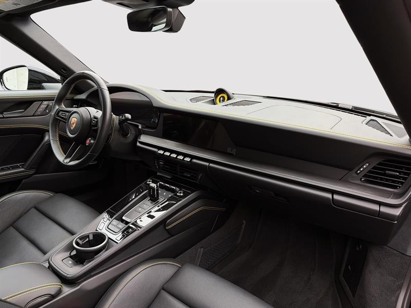 porsche 911 2025 - 27