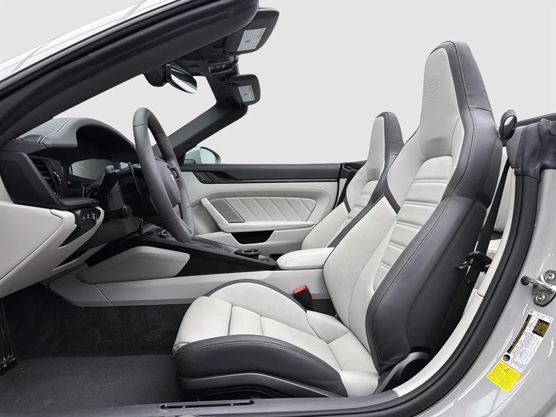 porsche 911 2025 - 18