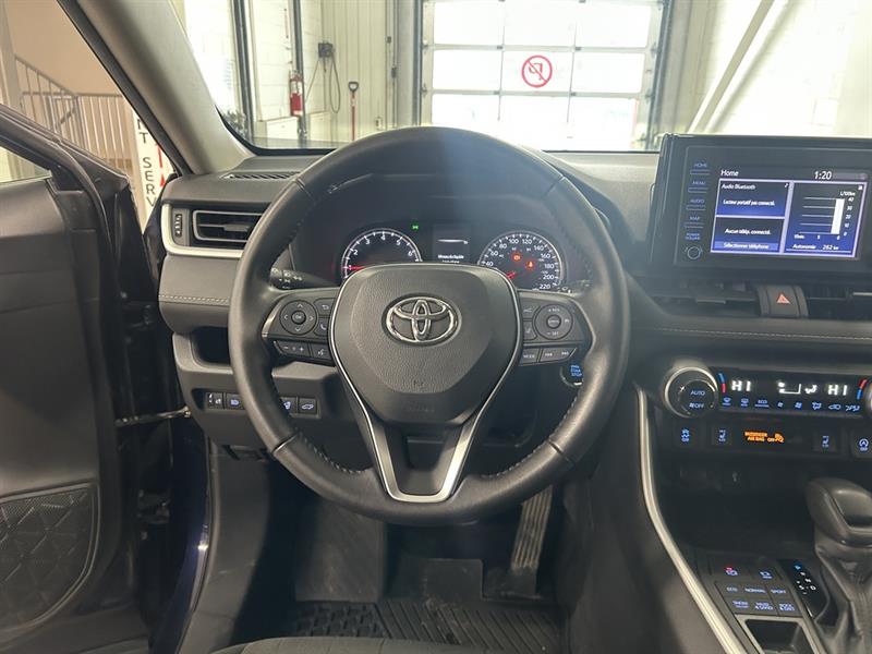 toyota RAV4 2022 - 16