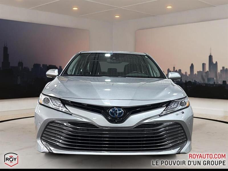 toyota Camry Hybrid 2020 - 2
