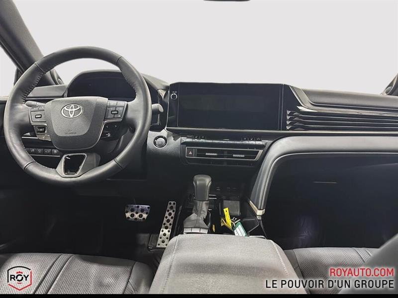 toyota Camry Hybrid 2025 - 9