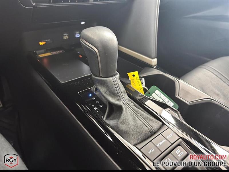 toyota Camry Hybrid 2025 - 14