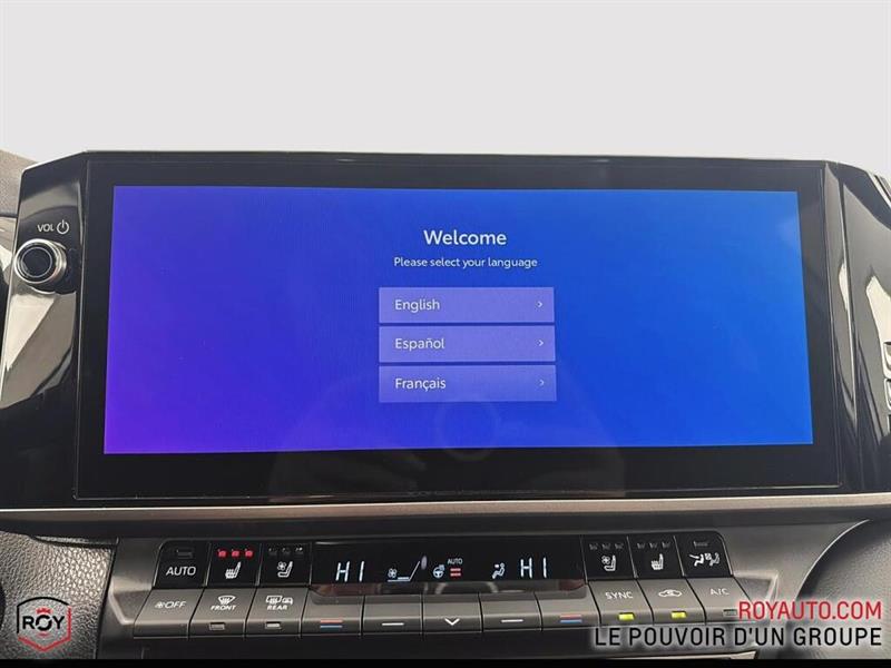 toyota Camry Hybrid 2025 - 18