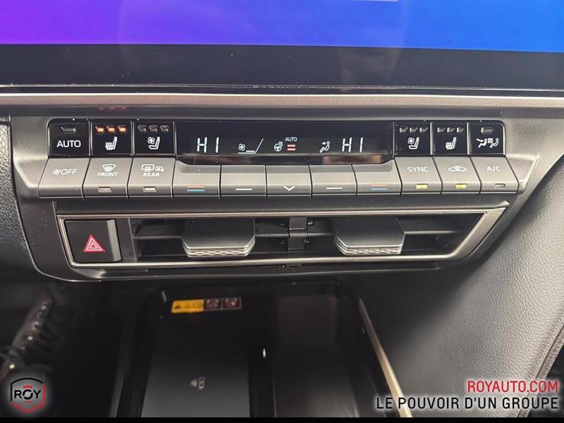 toyota Camry Hybrid 2025 - 19