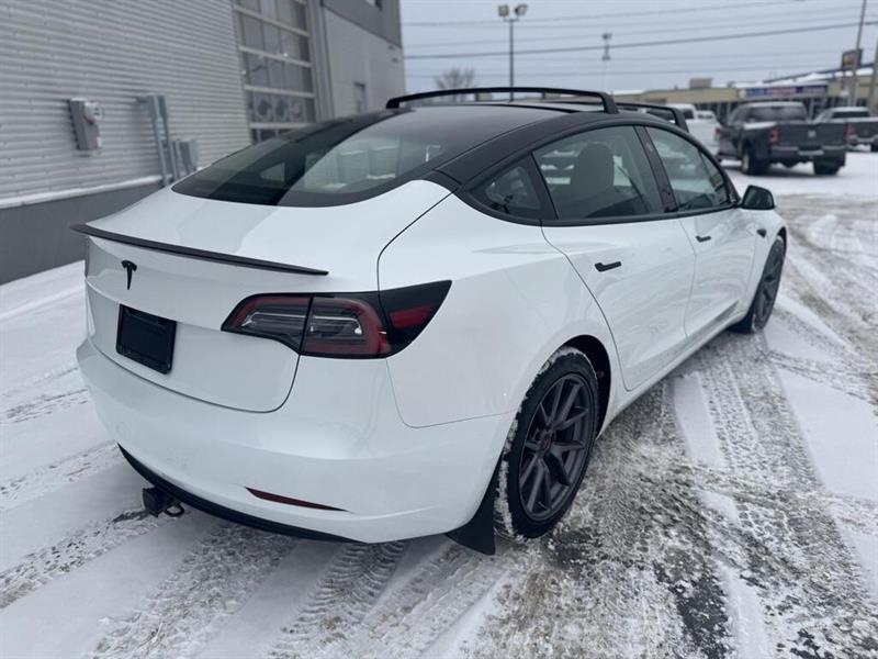 tesla Model 3 2023 - 13