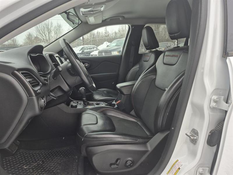 jeep Cherokee 2019 - 12