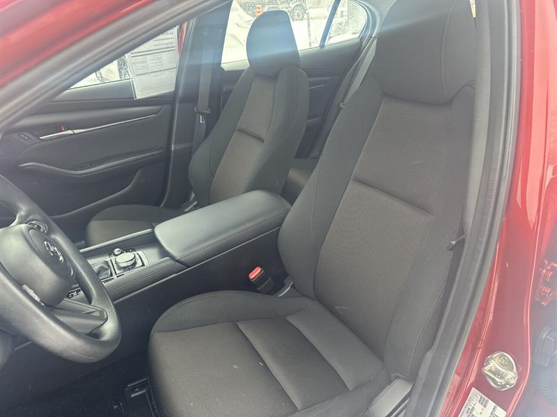 mazda Mazda3 2022 - 26